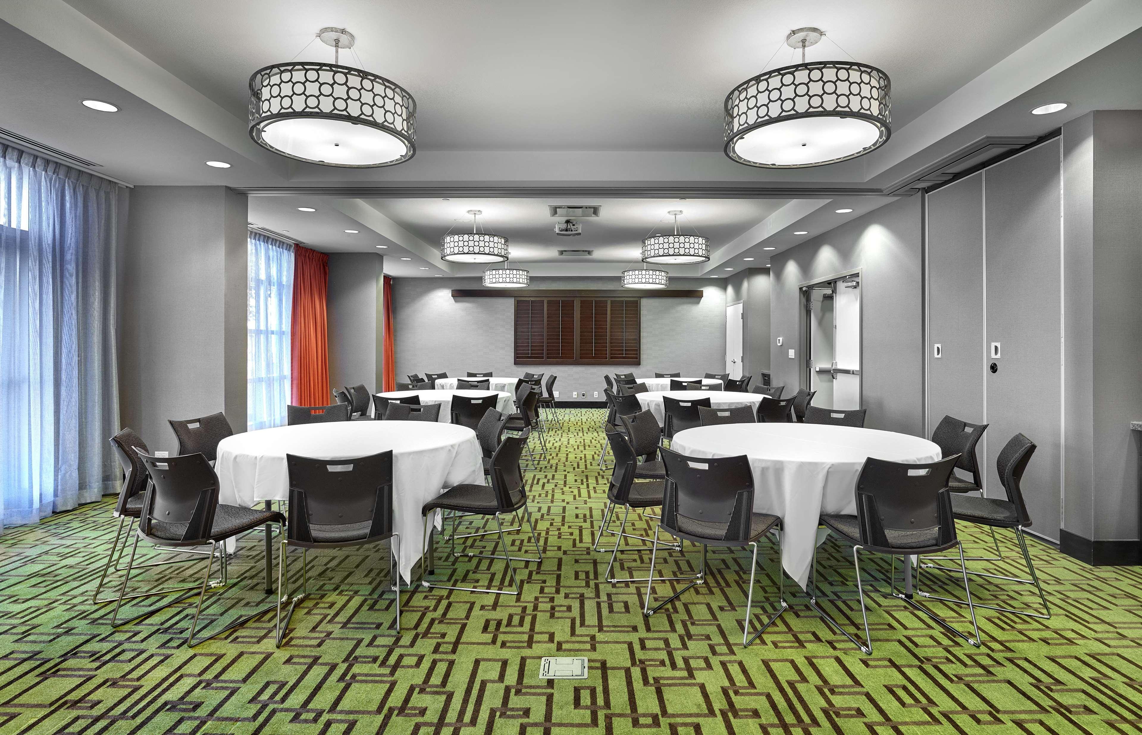 Hampton Inn By Hilton Calgary Airport North Esterno foto